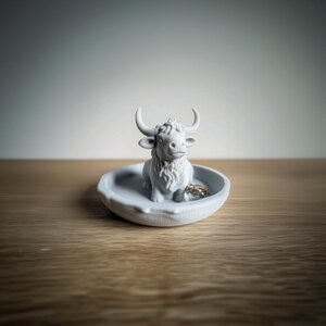 Cow Jewelry Dish | 3D Printed Ring Holder | Highland Cow Trinket Dish